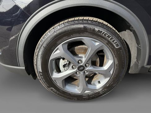 Certified 2025 Ford Escape ST-Line w/ Equipment Group 301A image 9