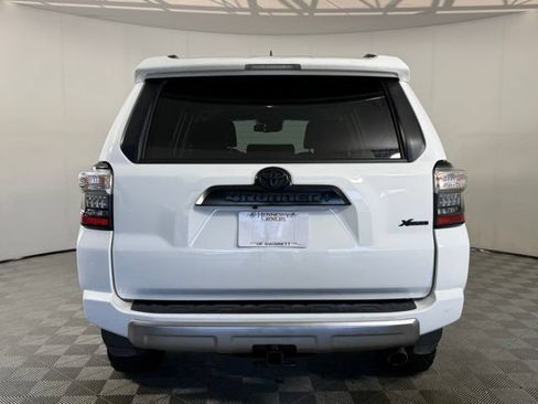 Used 2020 Toyota 4Runner TRD Off-Road Premium w/ Moonroof Package AWD/4WD image 9