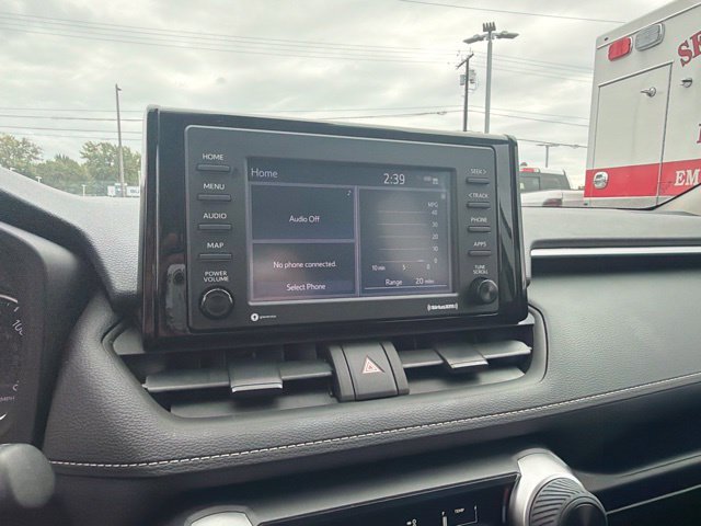 Used 2022 Toyota RAV4 LE AWD/4WD image 26