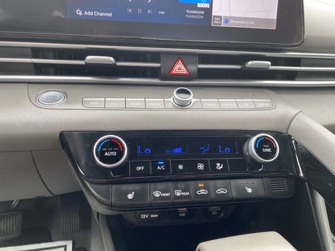 Certified 2023 Hyundai Elantra SEL w/ Convenience Package FWD image 20
