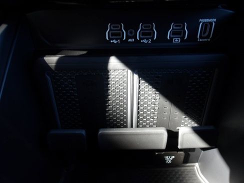 New 2026 RAM 2500 Limited image 22