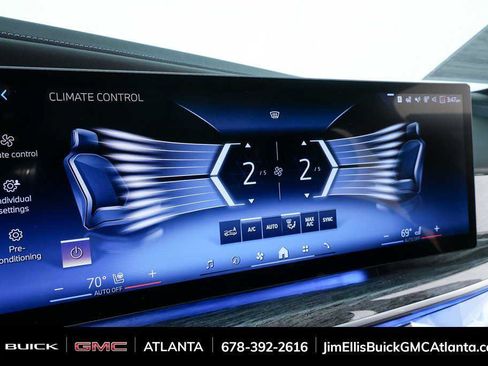 Used 2023 BMW 760i xDrive AWD/4WD image 15