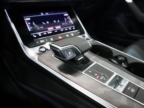 Certified 2025 Audi A6 Premium Plus w/ Premium Plus Package AWD/4WD image 17