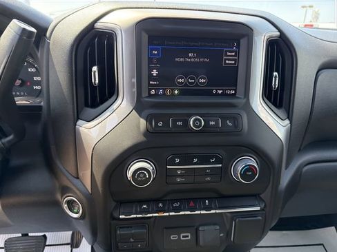 Used 2023 Chevrolet Silverado 1500 Custom image 21