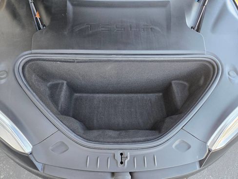 Used 2019 Tesla Model S Performance image 29