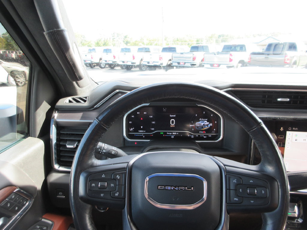 Used 2024 GMC Sierra 3500 Denali Ultimate AWD/4WD image 40