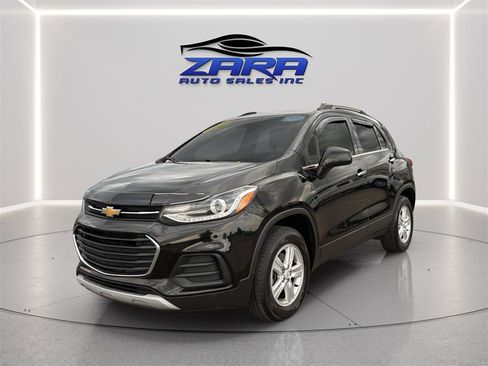 Used 2019 Chevrolet Trax LT w/ LT Convenience Package AWD/4WD image 3