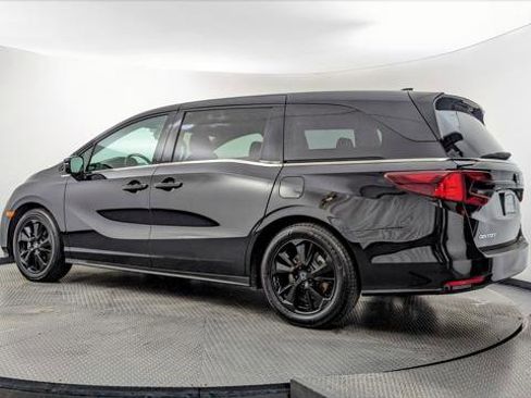 Used 2023 Honda Odyssey Sport image 6