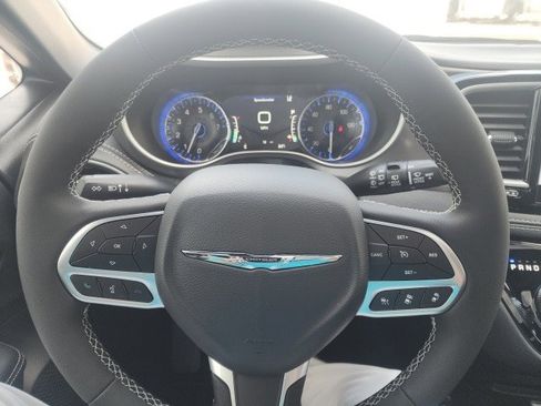 New 2026 Chrysler Pacifica Select image 12