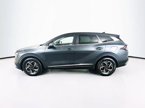 Used 2025 Kia Sportage LX FWD image 4