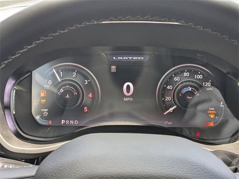 New 2025 RAM 2500 Limited image 28