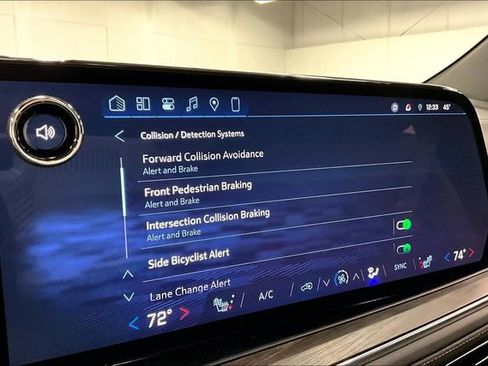 Used 2026 Chevrolet Tahoe Z71 w/ Comfort Package image 41