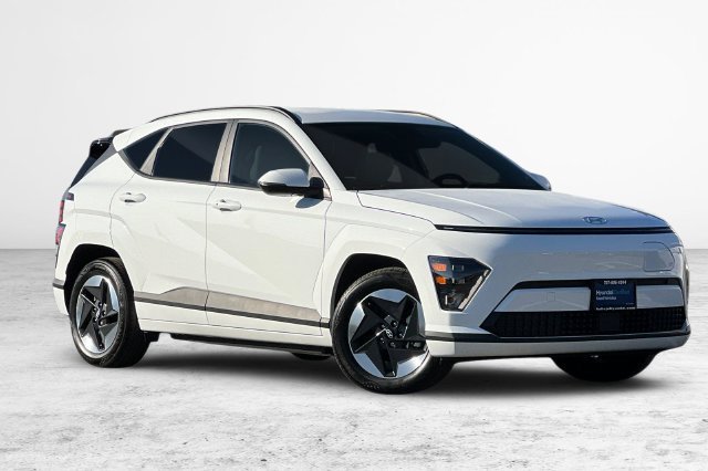 Certified 2024 Hyundai Kona SEL FWD image 2