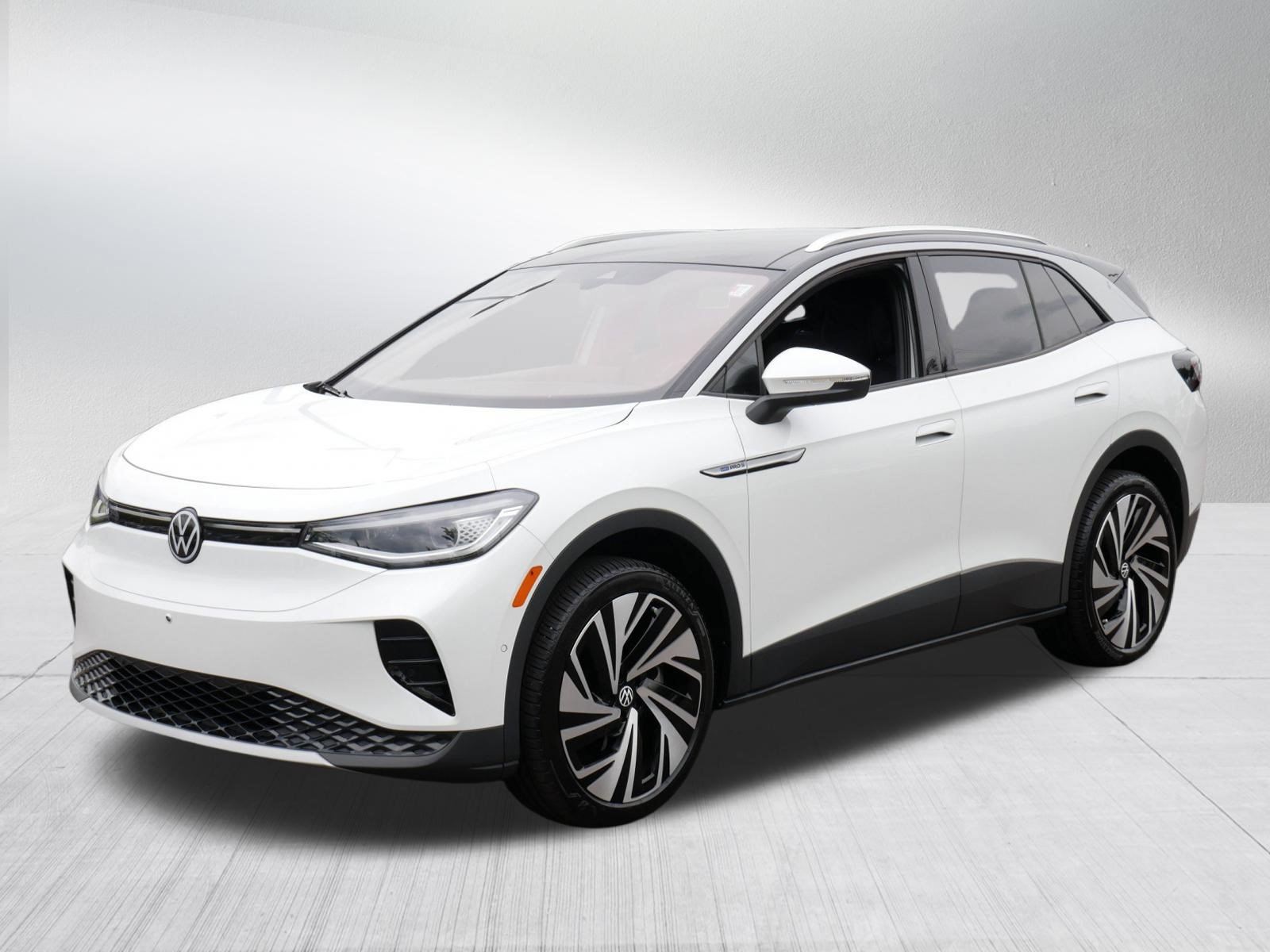 Certified 2025 Volkswagen ID.4 Pro S Plus AWD/4WD image 3