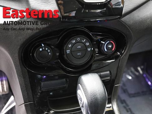 Used 2019 Ford Fiesta ST-Line FWD image 21