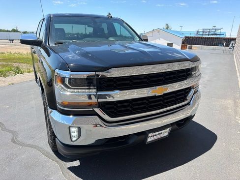 Used 2018 Chevrolet Silverado 1500 LT w/ All Star Edition AWD/4WD image 4