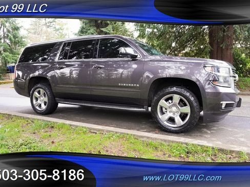 Used 2017 Chevrolet Suburban Premier RWD image 7