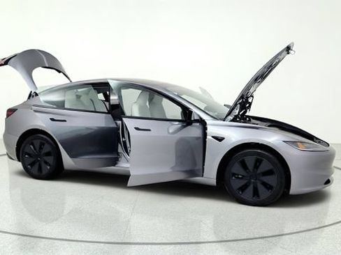 Used 2025 Tesla Model 3 Long Range RWD image 20