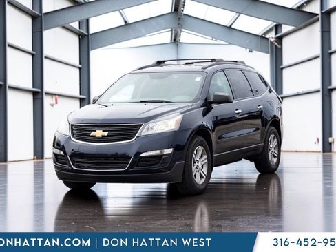 Used 2017 Chevrolet Traverse LS AWD/4WD image 21