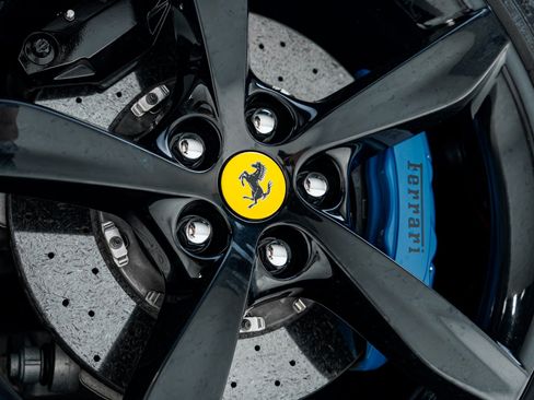 Used 2019 Ferrari Portofino RWD image 41