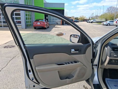 Used 2012 Ford Fusion SEL FWD image 9