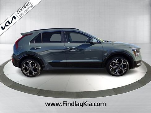 Certified 2025 Kia Niro EX Touring image 5
