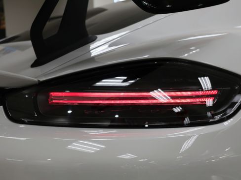 Used 2024 Porsche 718 Cayman GT4 RS image 42