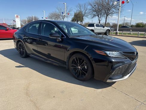 Used 2024 Toyota Camry XSE image 8
