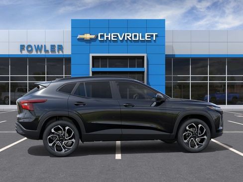 New 2026 Chevrolet Trax RS w/ Driver Confidence Package FWD image 5