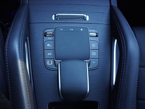 Used 2025 Mercedes-Benz GLE 450e GLE 450e image 63