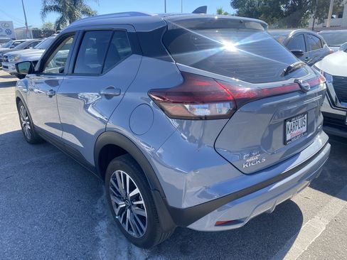 Used 2024 Nissan Kicks SV FWD image 11
