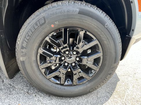 New 2026 Nissan Frontier SV w/ All-Weather Content Package AWD/4WD image 9