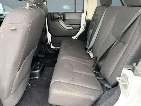 Used 2013 Jeep Wrangler Unlimited Sport image 12