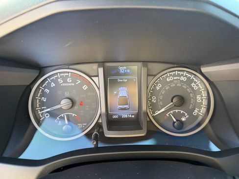 Used 2022 Toyota Tacoma 4x4 Double Cab image 13