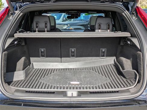 Used 2023 Cadillac XT4 Premium Luxury w/ Technology Package image 14