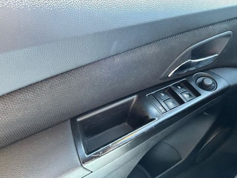 Used 2013 Chevrolet Cruze LT FWD image 26