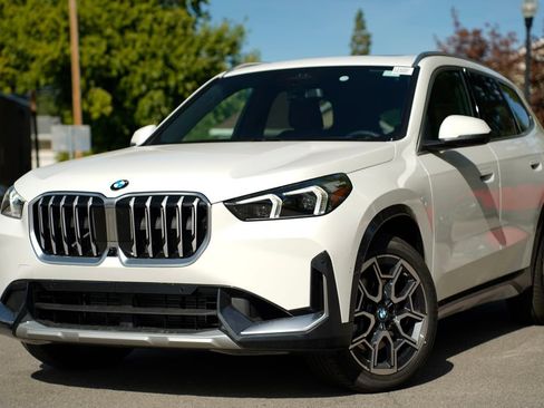 New 2026 BMW X1 xDrive28i w/ Technology Package AWD/4WD image 1