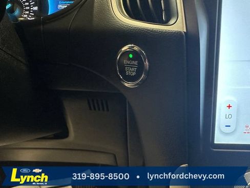 Certified 2024 Ford Edge SEL w/ Convenience Package AWD/4WD image 15