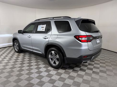 New 2026 Honda Pilot EX-L image 3