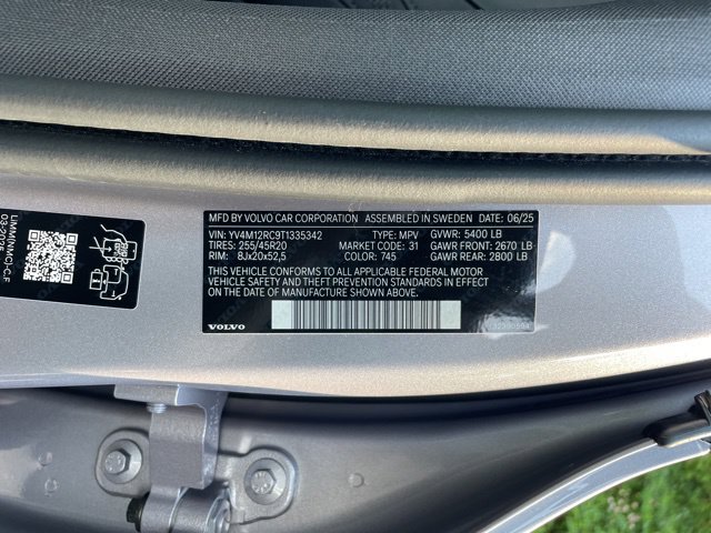 Certified 2026 Volvo XC60 B5 Plus w/ Climate Package AWD/4WD image 27