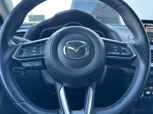 Used 2018 MAZDA MAZDA3 Touring image 23