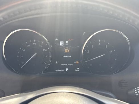 Used 2020 Jaguar F-PACE Premium image 28