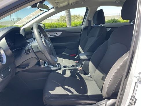Used 2024 Kia Forte LXS FWD image 18