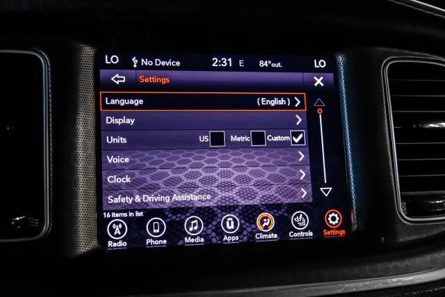 Used 2017 Dodge Charger R/T RWD image 38