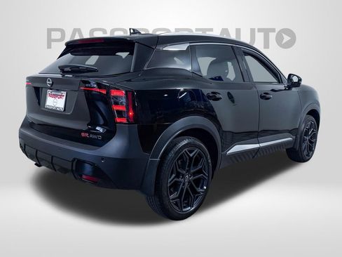 Certified 2025 Nissan Kicks SR w/ SR Premium Package AWD/4WD image 9