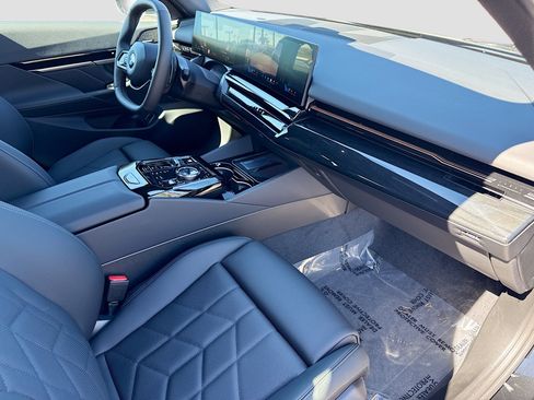 New 2026 BMW 530i image 14