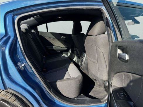 Used 2020 Dodge Charger SXT RWD image 39