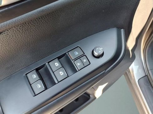 Used 2018 Toyota Highlander SE w/ Protection Package #3 AWD/4WD image 10