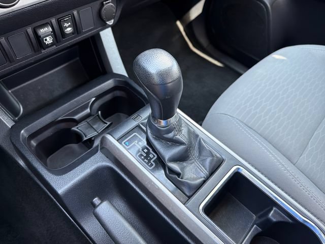 Used 2019 Toyota Tacoma SR5 AWD/4WD image 15