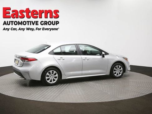 Used 2022 Toyota Corolla LE image 43